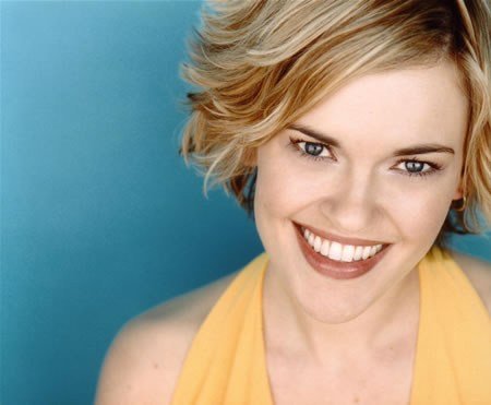 Kari Wahlgren